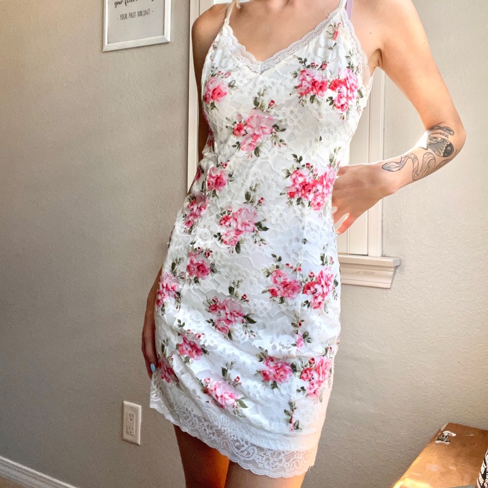 Floral lace dress